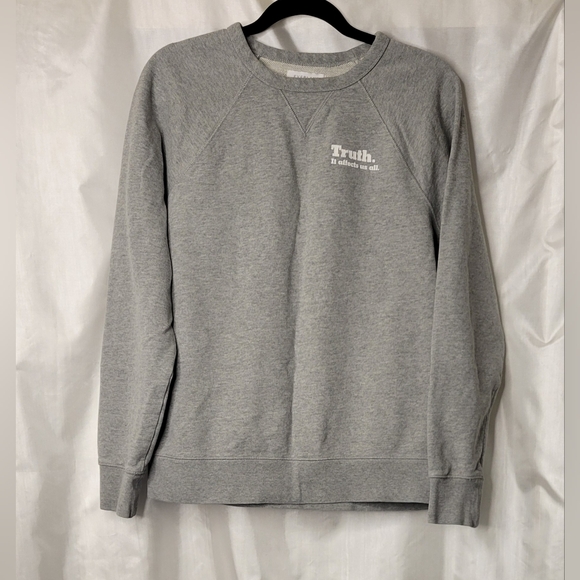 Everlane "Truth affects us all" crewneck sweatshirt - Picture 1 of 5
